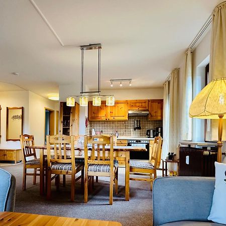 Ferienwohnung Lotti + Hochschwarzwald Card Titisee-Neustadt Exteriör bild
